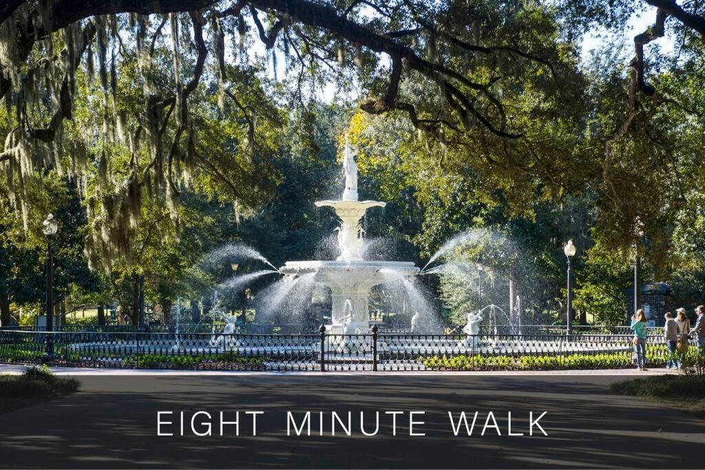 Intimate Library - Minutes To Forsyth Park Ferienhaus